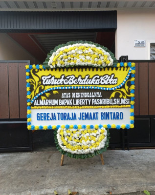 Papan Bunga Duka di Tanjung Rejo